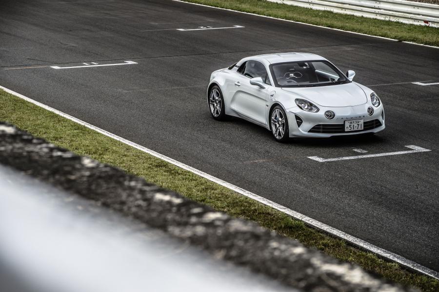  Alpine A110 2018 года  (JP) (фото 14 из 15)